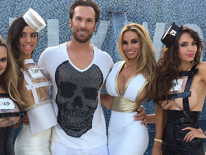 土豪夫妇邀请数十美女共同居住（高清组图）