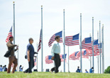 美国华盛顿降半旗志哀奥兰多枪击案遇难者
