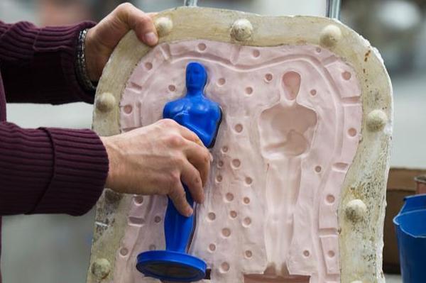 奥斯卡小金人制作