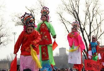 鸡年春节西安上演社火“嘉年华”