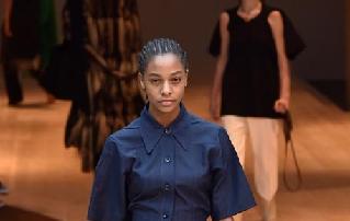 巴黎时装周：思琳发布秋冬女装成衣 高清