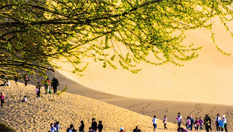 甘肅敦煌清明小長假旅遊呈火爆增長態勢