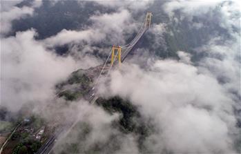 雾锁高桥