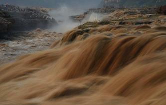 黃河壺口瀑布水量持續增大