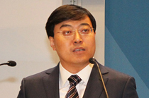 伊利集团董事长兼总裁潘刚致辞