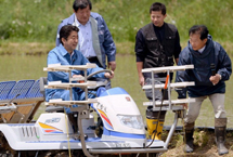 安倍视察福岛灾区 强调应发布正确信息（图）