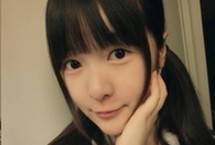 徐娇晒水手服美照 被网友调侃像日本女演员(图)