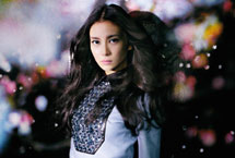 柴崎幸登《VOGUE》台湾版封面 冷艳大气