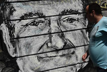 国际&middot;一周看天下：满月如璧 路在何方