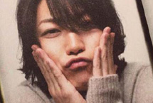 樱井翔山下智久 盘点日本男星嘟嘴卖萌照