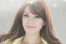 日本43岁美女外婆走红 脸蛋身材似少女（组图）