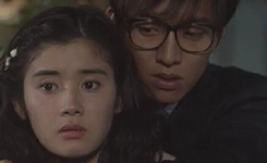 女生小鹿乱撞的男性小动作