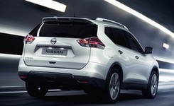 日本再现汽车安全气囊破裂事故 驾驶员惨被烧伤