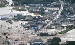 日本洪灾航拍图
