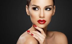 日媒盘点冬季流行妆容