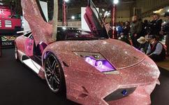 改装豪车镶满钻