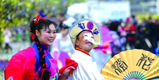 芦山花灯：傩中有灯，灯中有傩