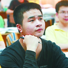 从倒数第一到保送北大只花两年 看高考逆袭传奇