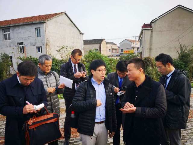 日本新闻代表团结束访华回国