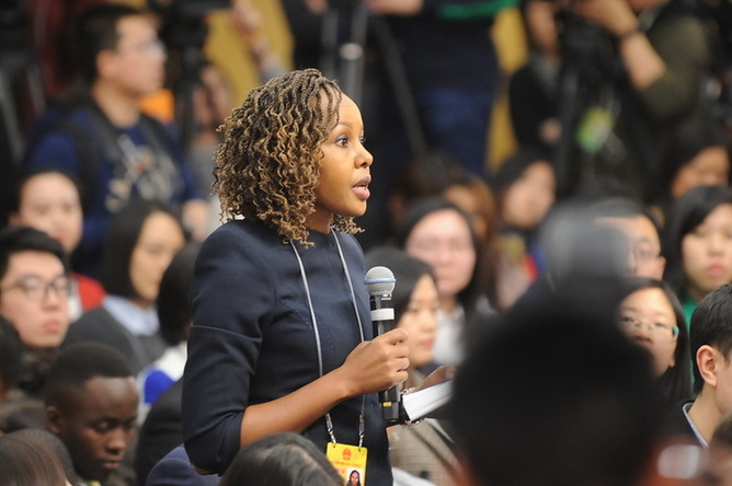 CGTN记者提问。 人民网郝勇 摄