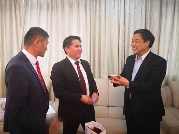 蒙古国新闻代表团结束访华回国
