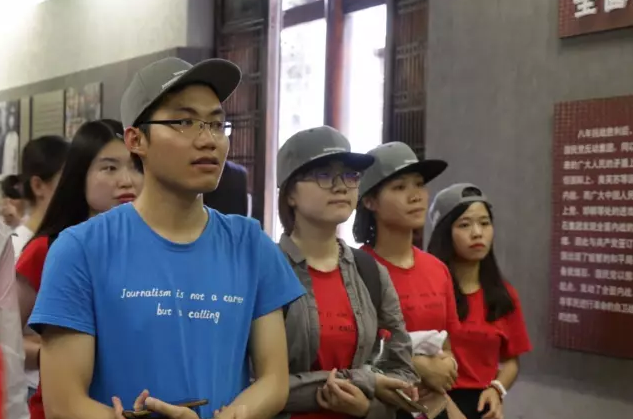 【清华新闻学子安徽行】那山，那村，那人