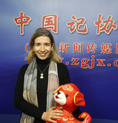 希腊使馆新闻官艾莱妮&middot;穆沙基