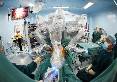 湖北成功实施首批机器人手术