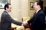 周锡生会见日本读卖新闻社副总编古本朗