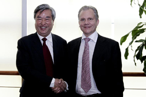 李从军会见美国纽约时报董事长小阿瑟·苏兹伯格