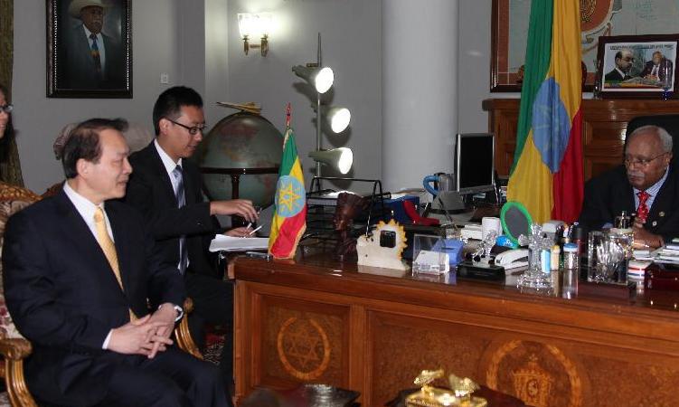 埃塞俄比亚总统吉尔马会见新华社总编辑何平