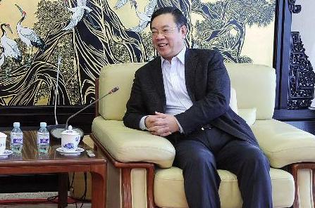 周锡生会见新加坡驻华大使