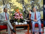 李从军会见联合国艾滋病规划署执行主任