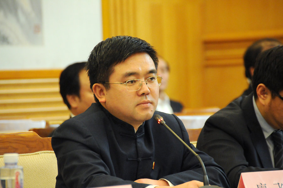 贵州省黔东南州委副书记,州长廖飞