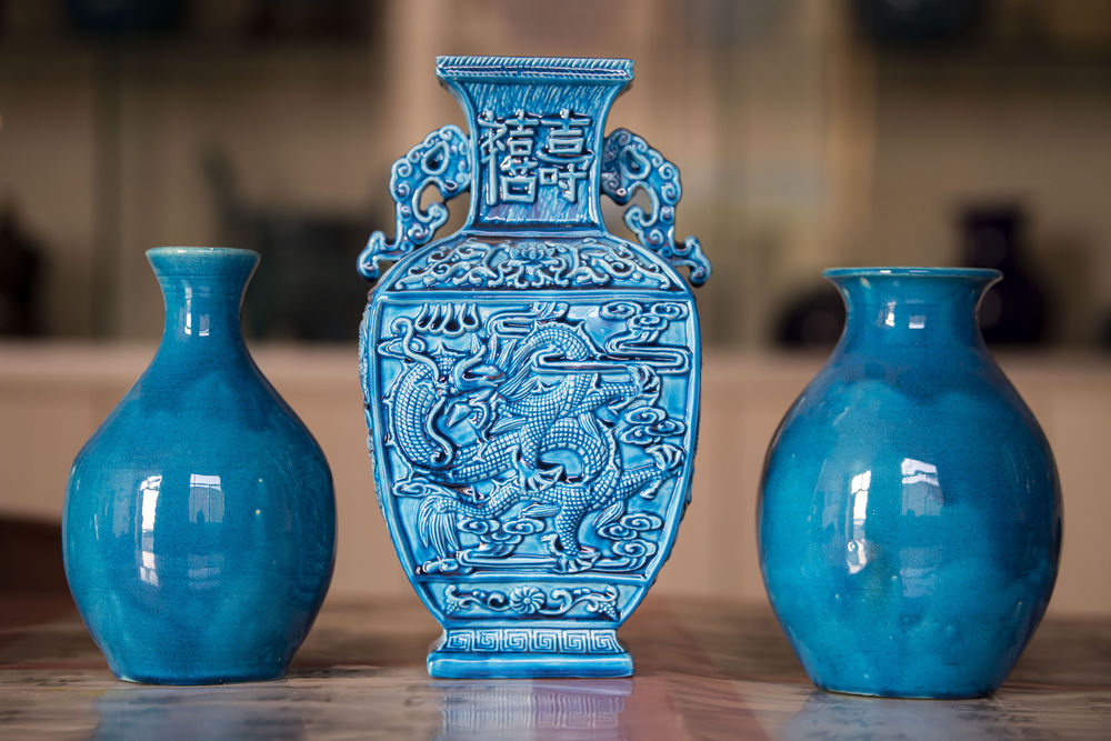 新华全媒丨他创造的琉璃世界让人琉连忘返