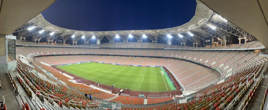 国王体育场沙特队的"魔鬼主场"本场的目标就是击败中国队沙特队主教练