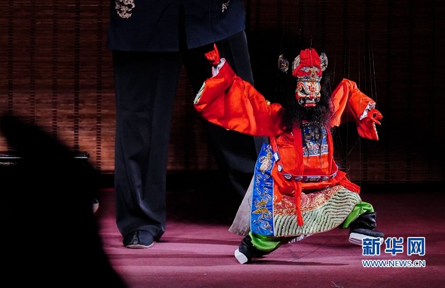 组图|泉州提线木偶戏:指尖悬丝 演绎人间悲喜