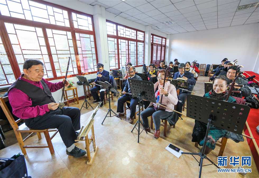 山东滕州老年大学让老年人老有所乐,老有所学