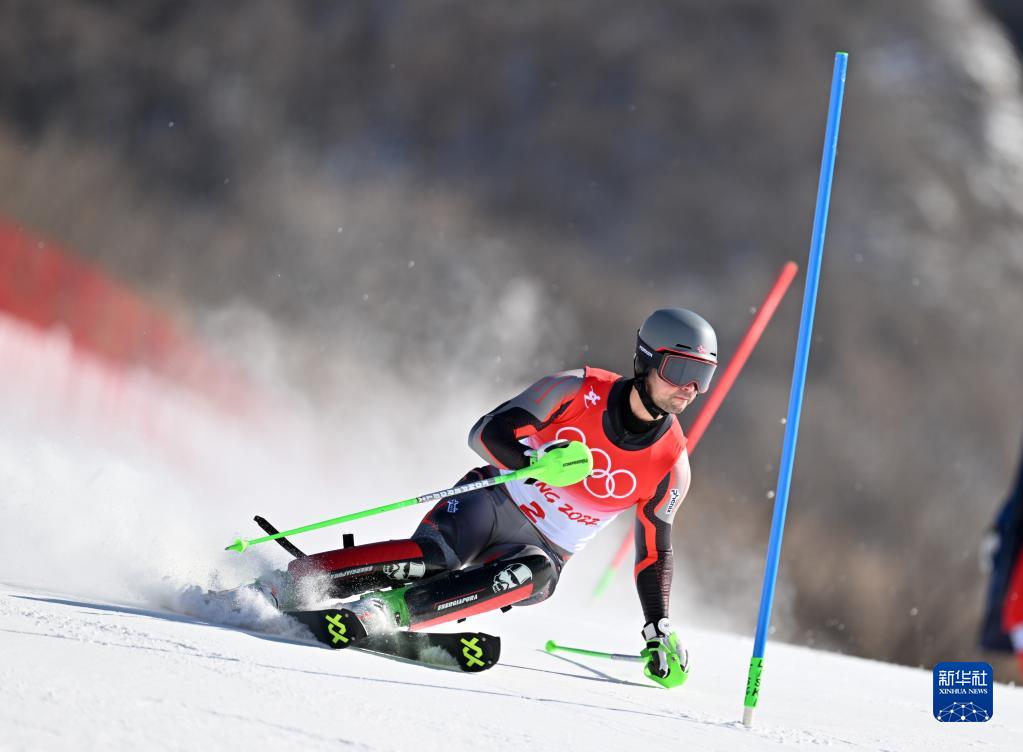 高山滑雪男子回转比赛赛况