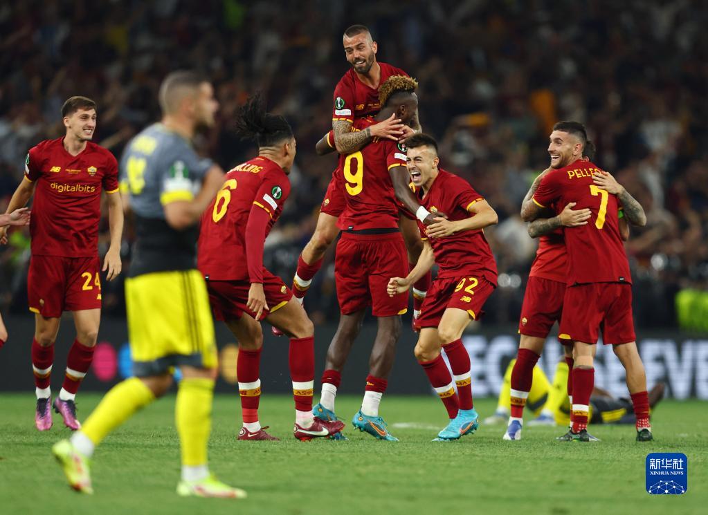 欧协联决赛罗马夺冠