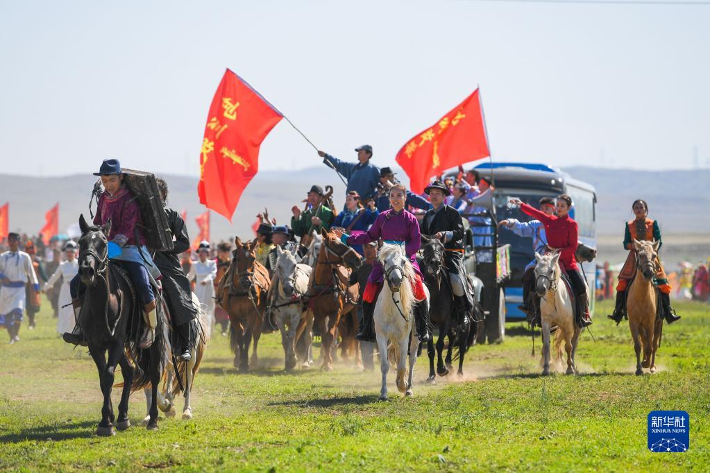 新华全媒丨内蒙古旅游那达慕大会开幕