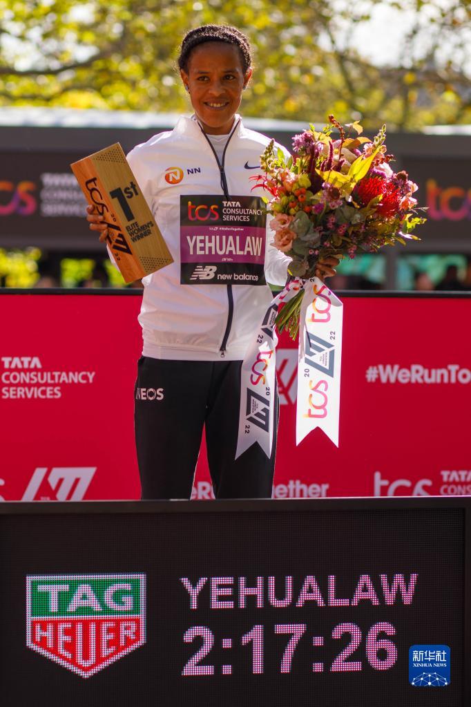 伦敦马拉松:肯尼亚选手基普鲁托获得男子精英组冠军