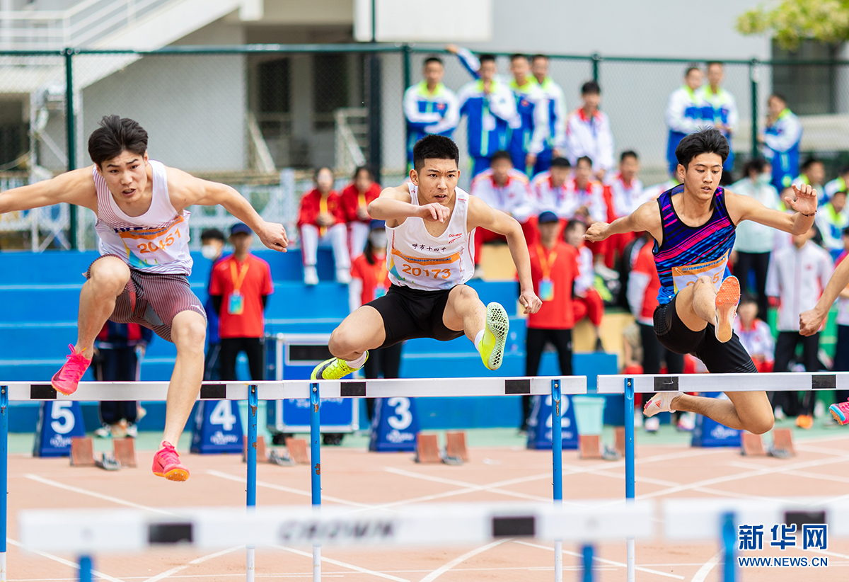 田径赛场青春飞扬