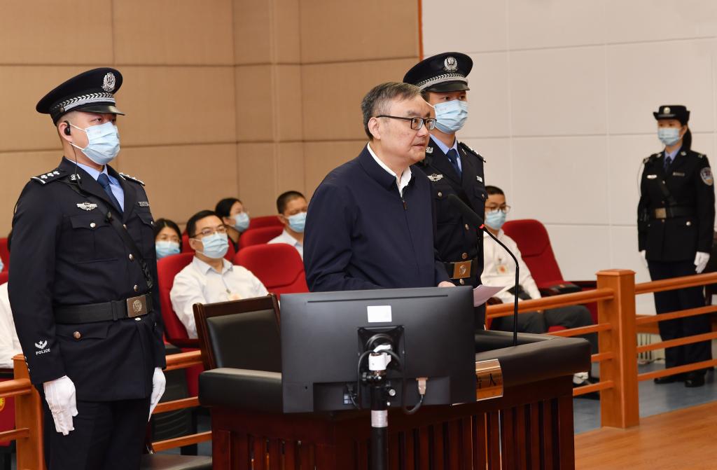 常务副市长,市规划土地运作领导小组组长,中共宜春市委副书记,市长