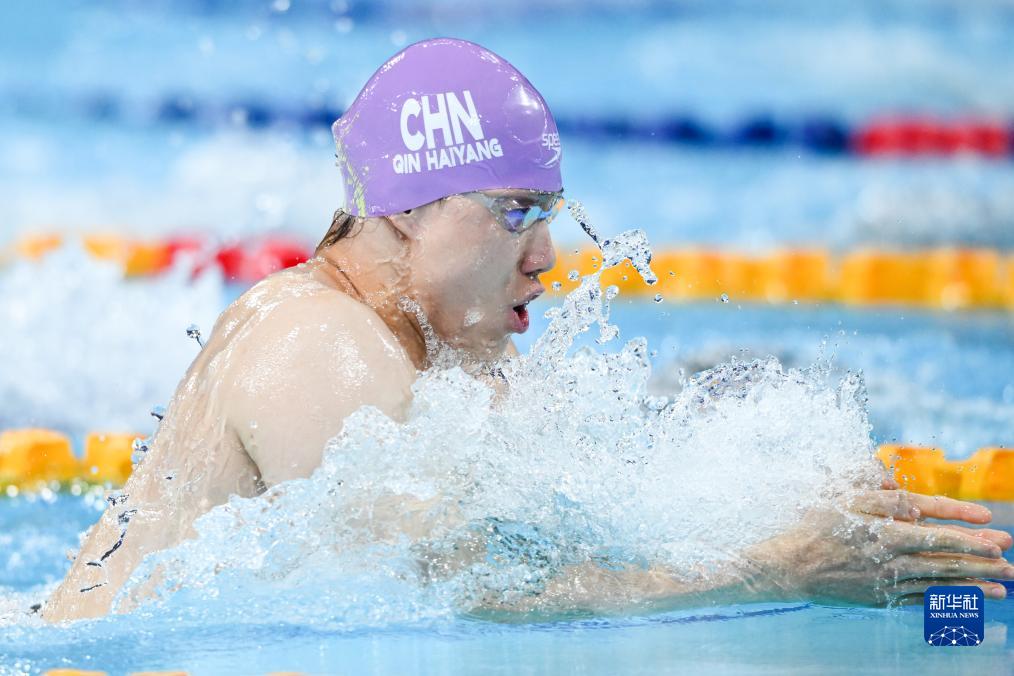 成都大运会丨游泳男子100米蛙泳决赛覃海洋夺冠
