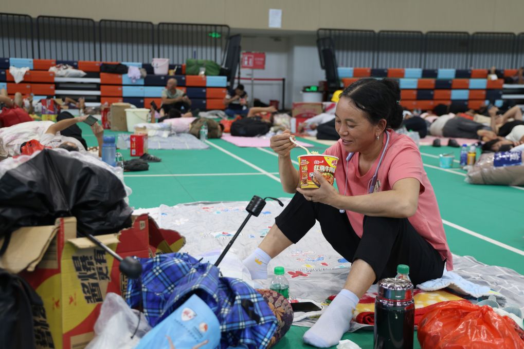 台風「紅霞」逼近廣東汕尾,防汛一線緊急部署應對登陸風險