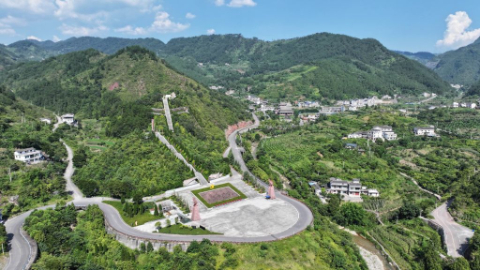重走黔北红色村落 见证老区民生蝶变