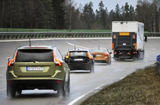 Level 2 (半自动驾驶)