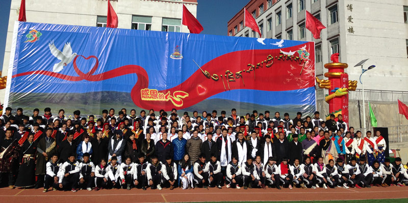 广汽丰田玉树中学回访活动