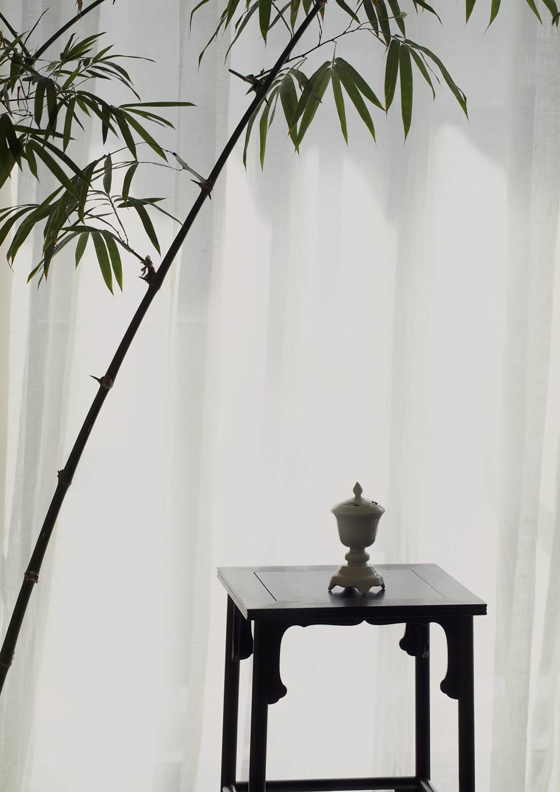 文创大赛"华彩"赛道作品:颂香《听琴图》名画·熏炉礼盒